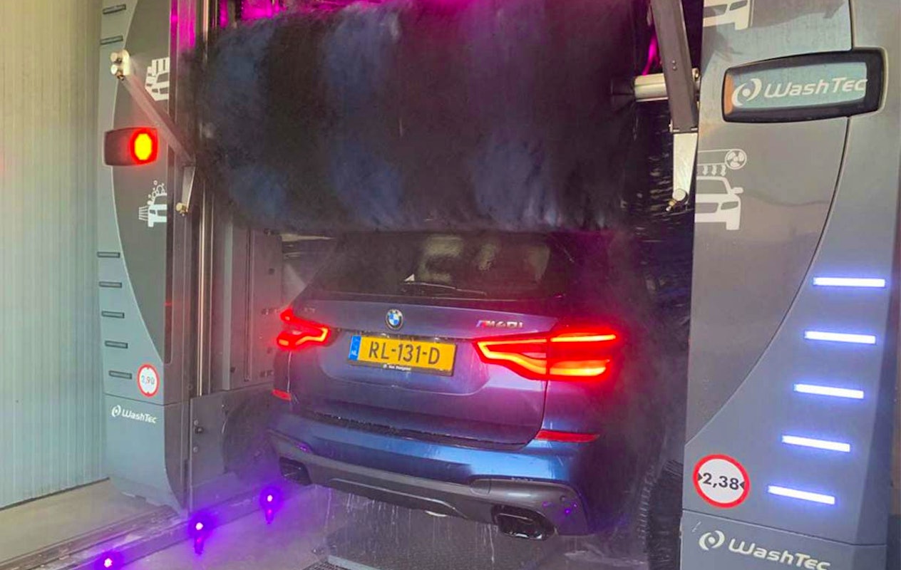 Wasbeurt bij Mr Carwash Zeist