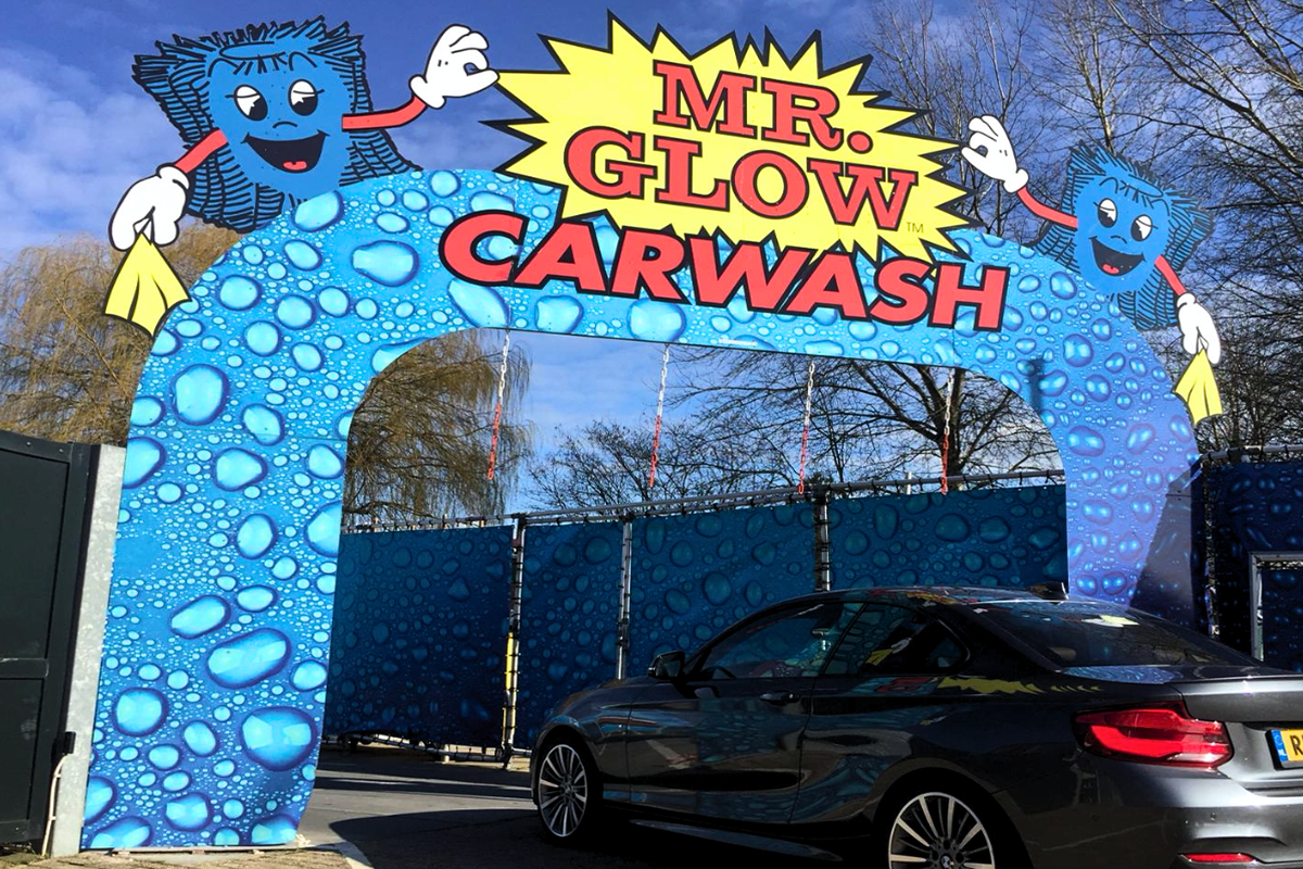 Wasbeurt bij Mr. Glow in Wassenaar