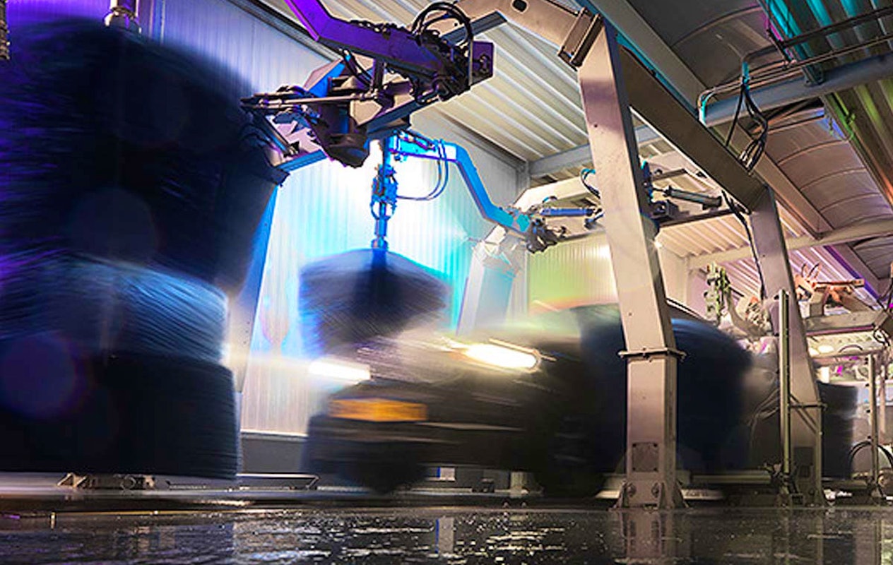 Wasbeurt bij Quick Carwash in Oisterwijk