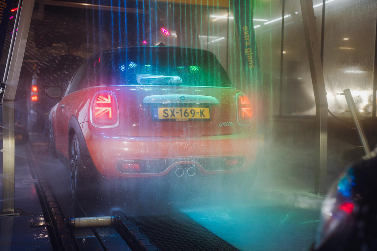 Wasbeurt bij Snella Autowas Katwijk