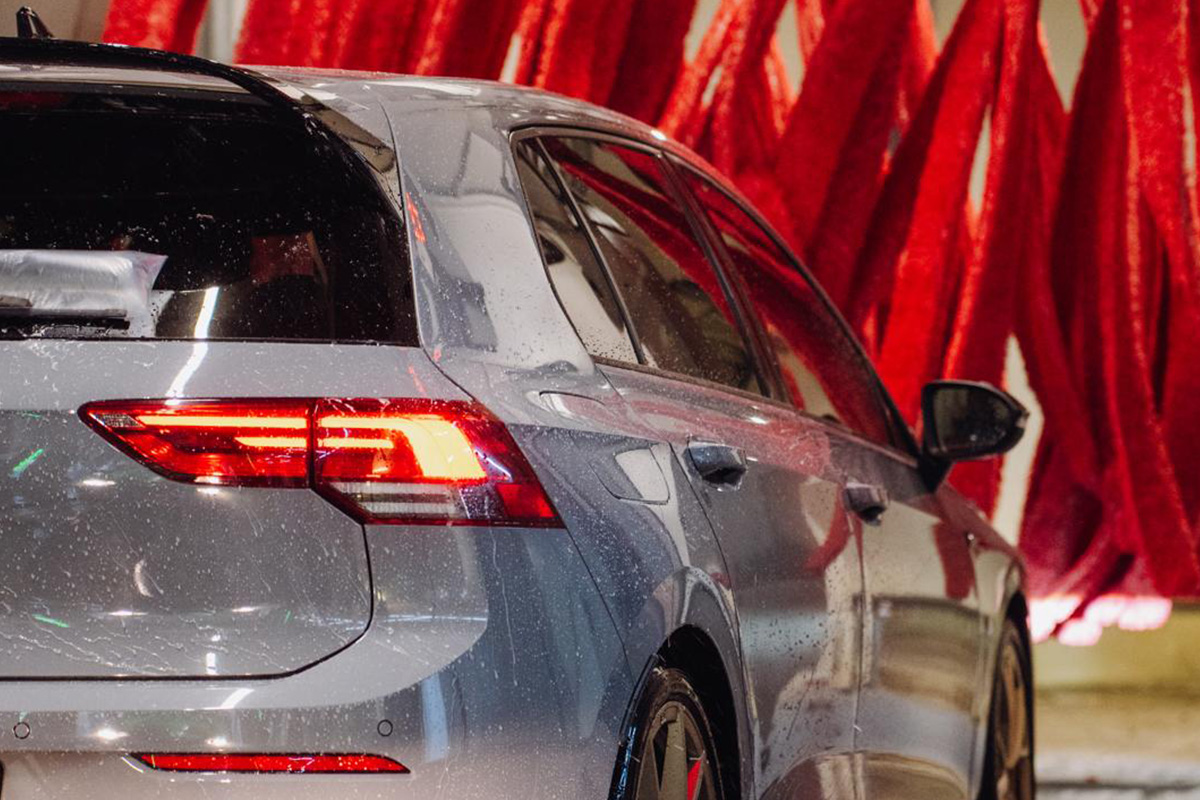 Wasbeurt bij Snella Autowas Katwijk