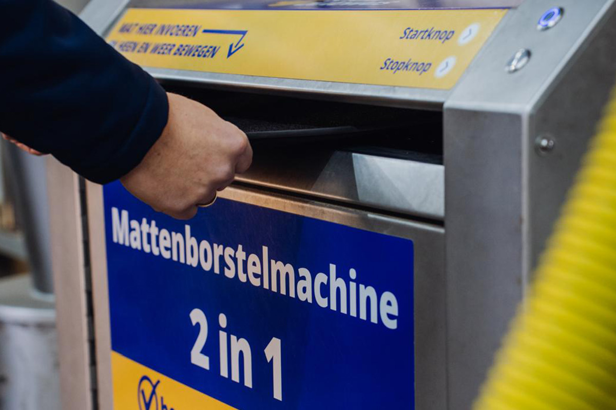 Wasbeurt bij Snella Autowas Katwijk