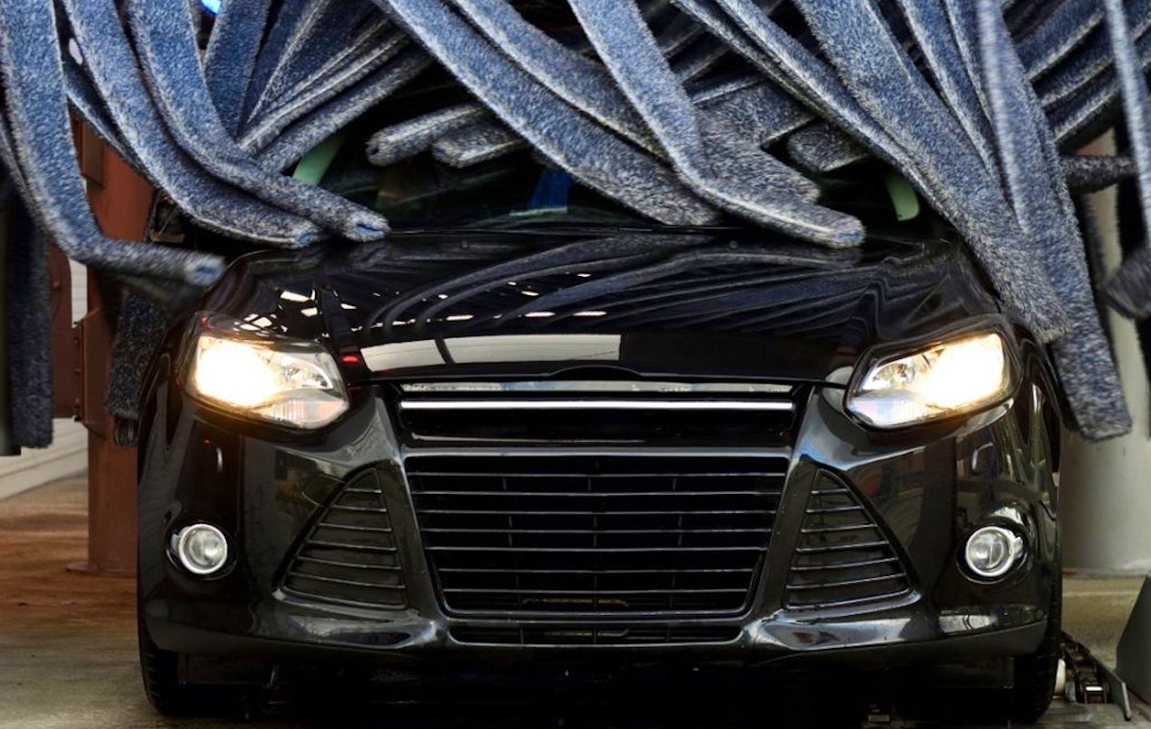 Wasbeurt bij Snella Autowas Katwijk