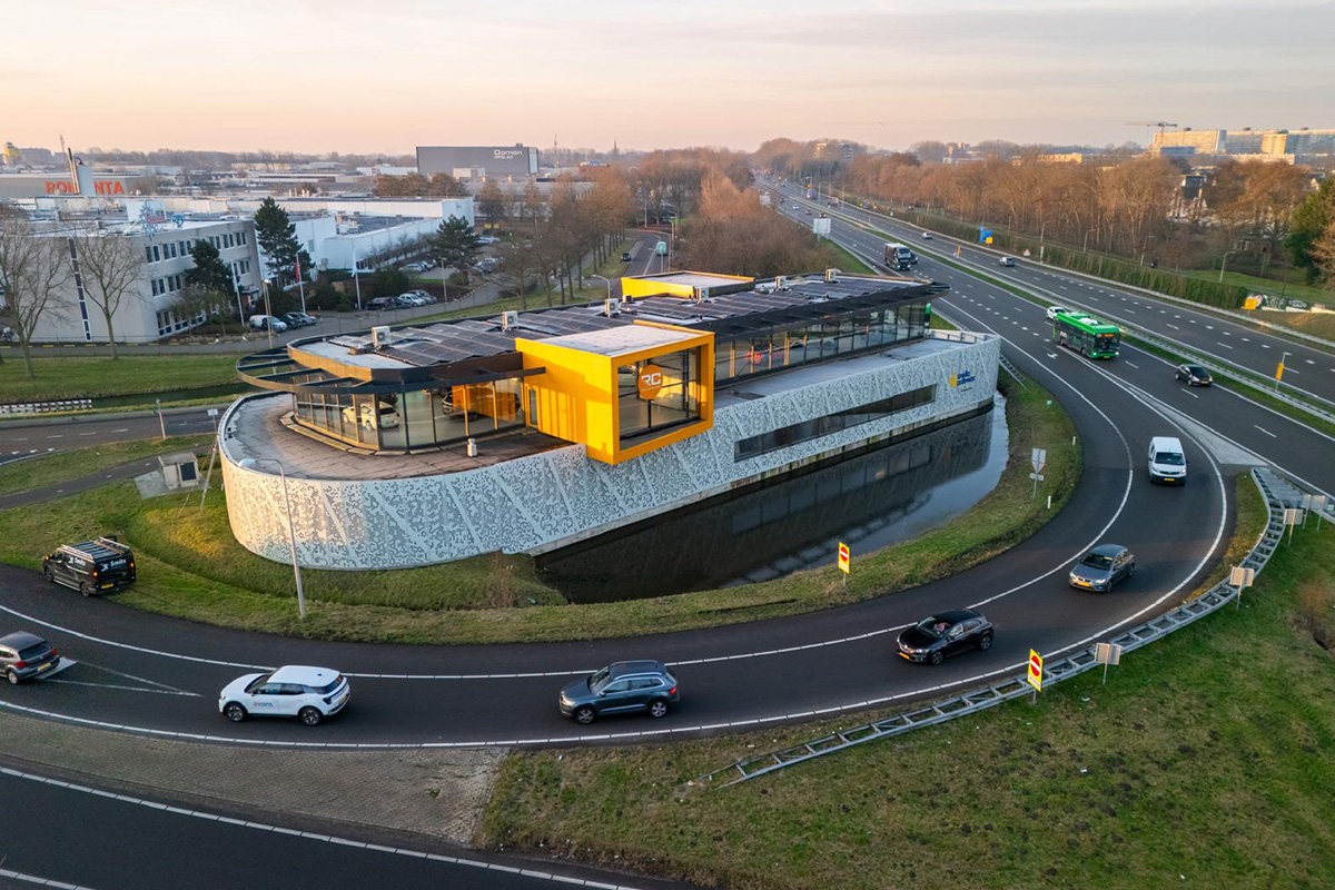 Wasbeurt bij Snella Autowas Katwijk