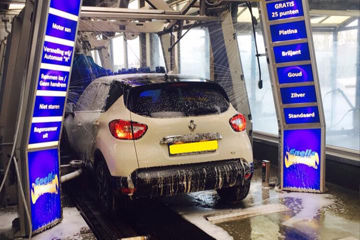 Wasbeurt bij Snella Autowas Katwijk 