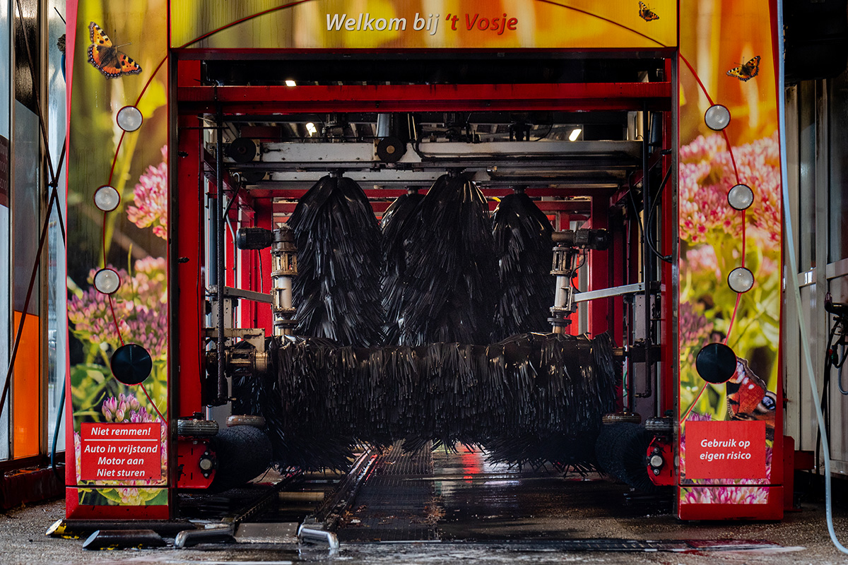 Wasbeurt bij Carwash 't Vosje in Etten-Leur