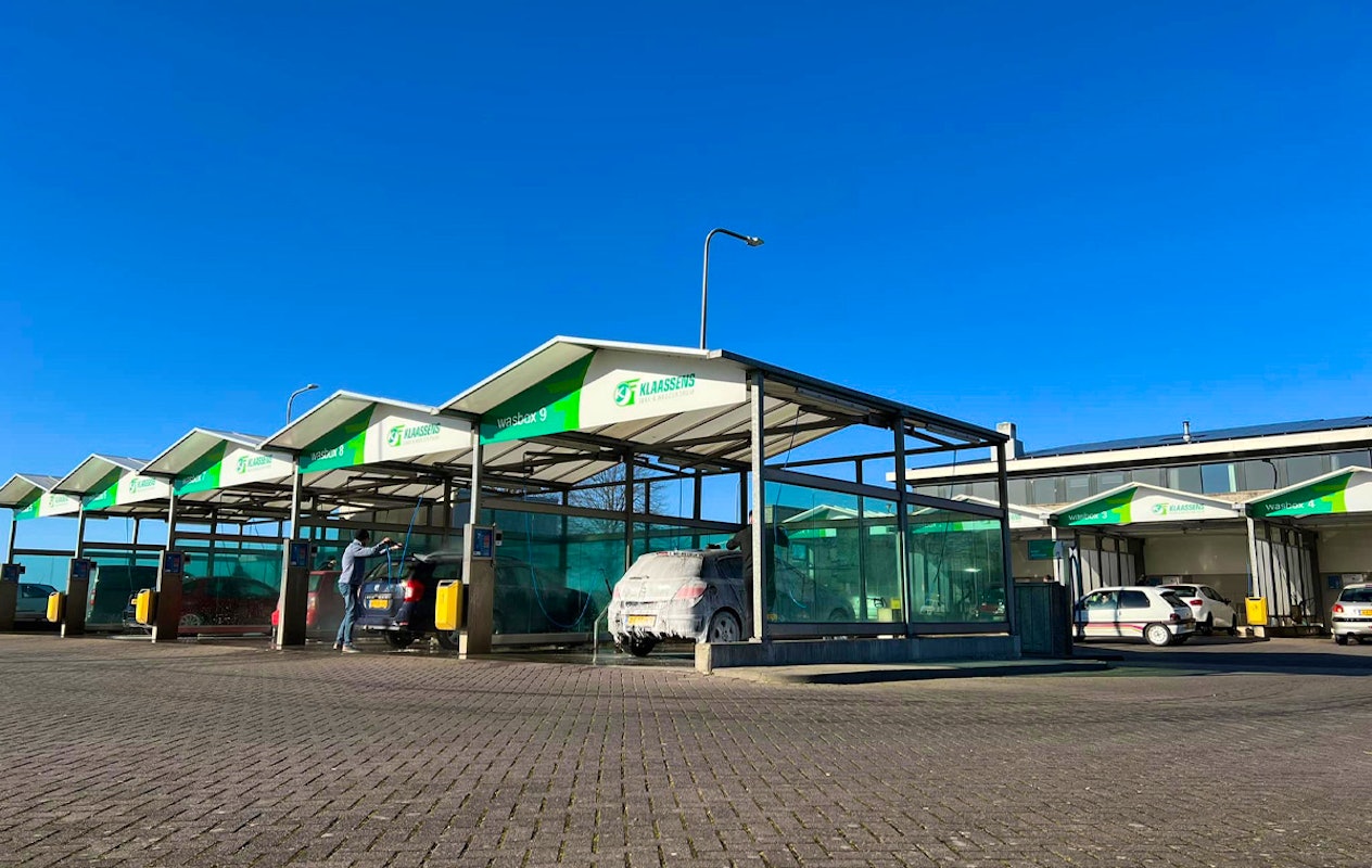 Wasbeurt bij Tankstation Klaassens