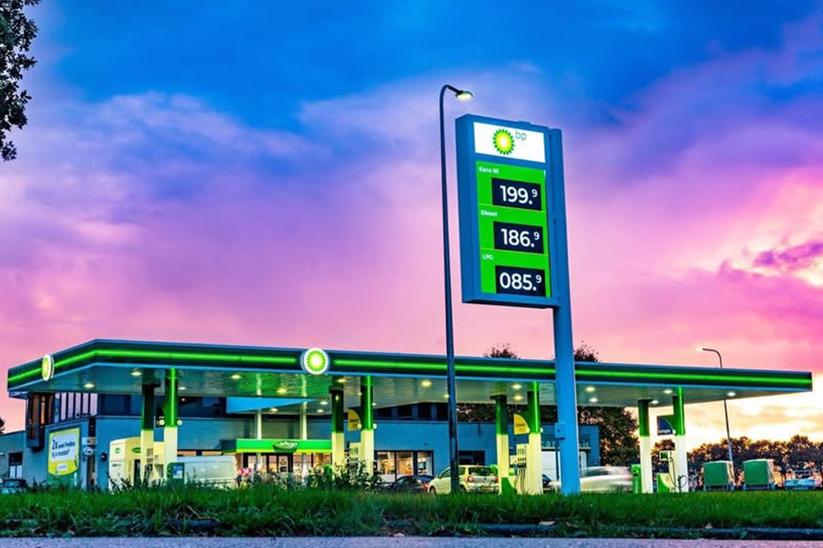 Wasbeurt bij Tankstation Klaassens