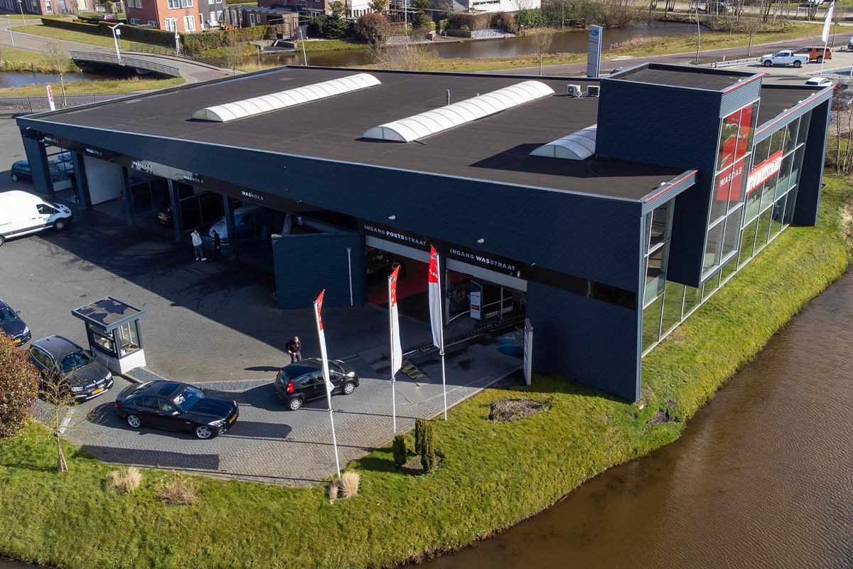 Wasbeurt bij Wasdas Drachten