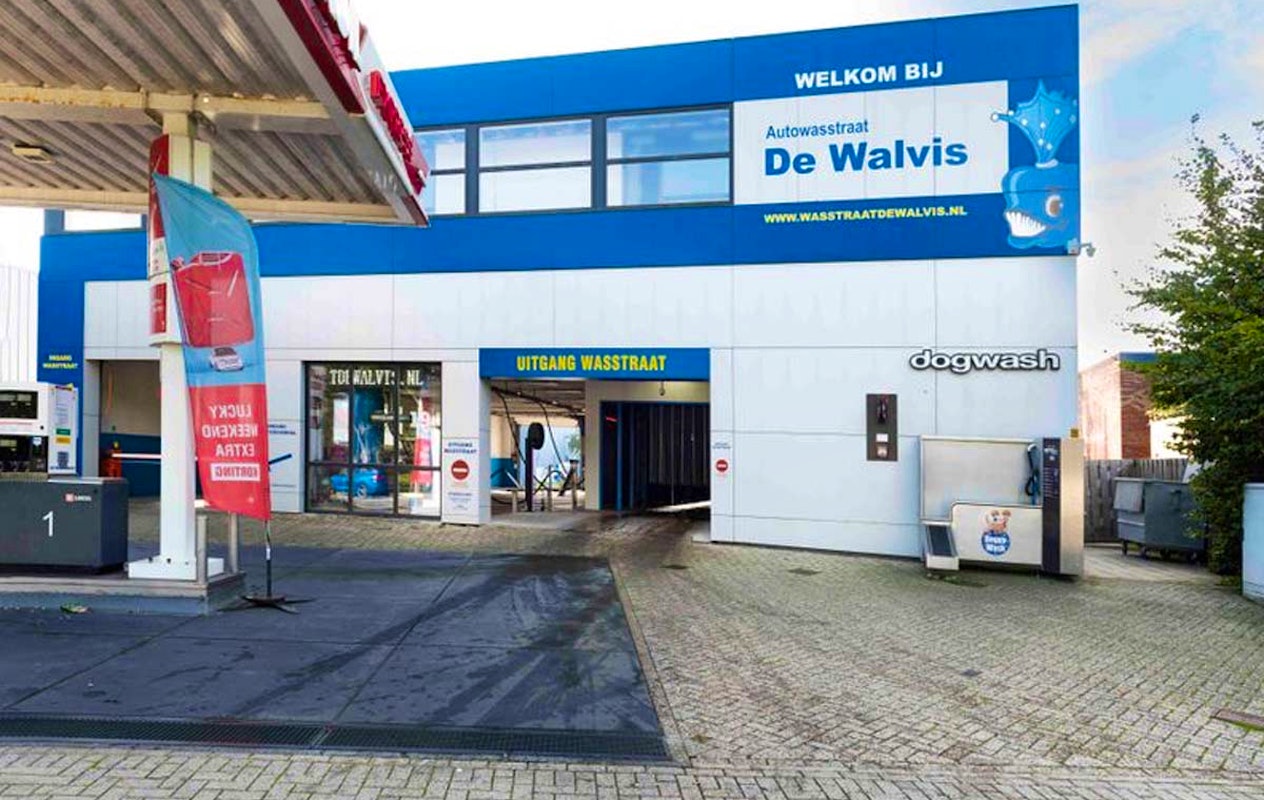 Wasbeurt bij Wasstraat de Walvis