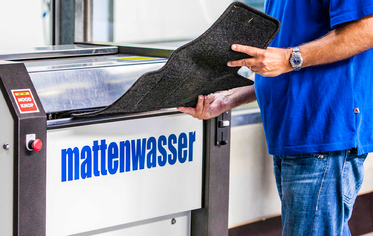 Wasbeurt bij XL Indoor Carwash Leeuwarden