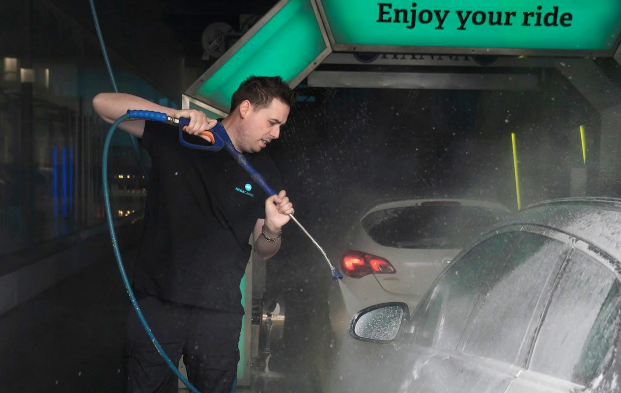 Wasprogramma bij Mega Carwash Emmeloord