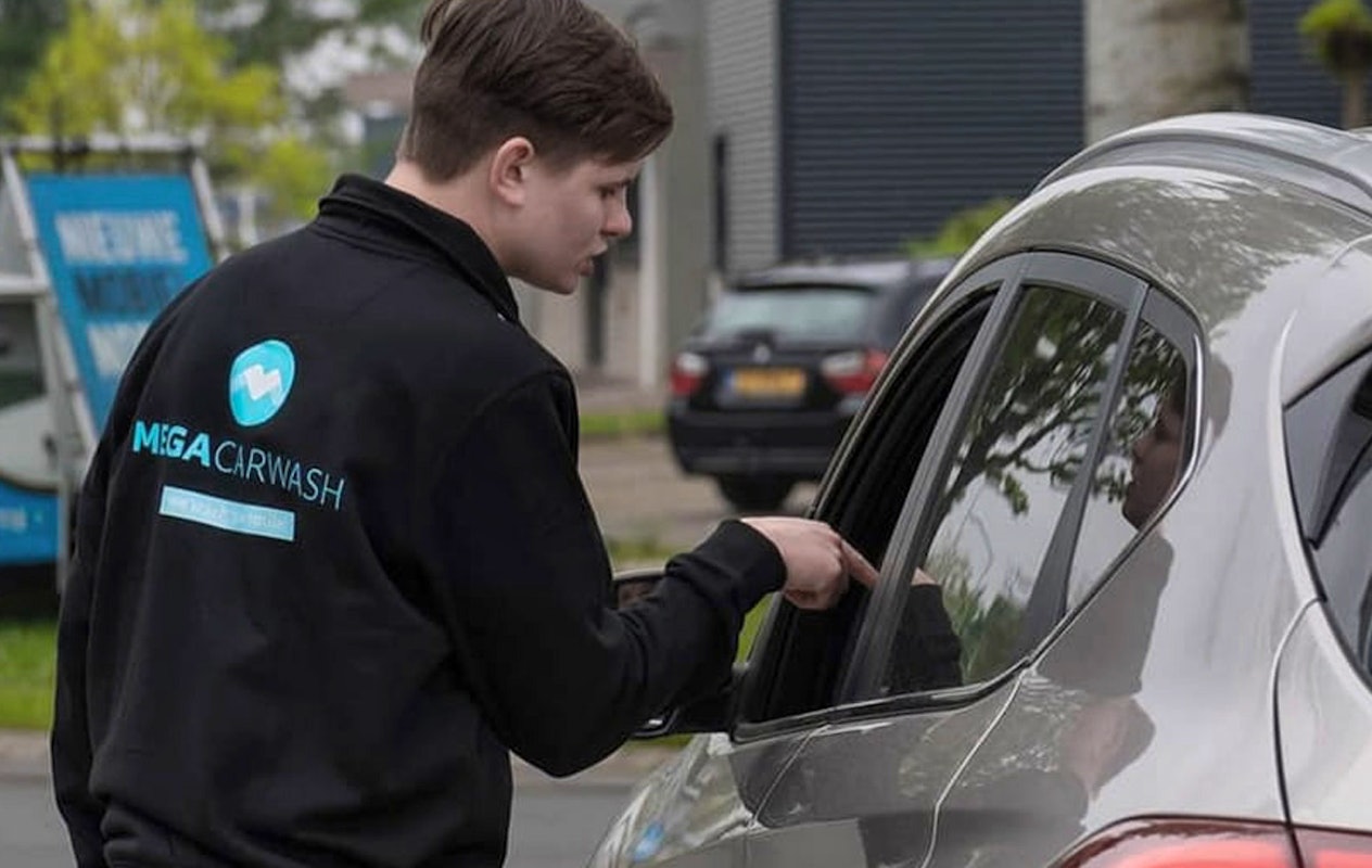 Wasprogramma bij Mega Carwash Emmeloord