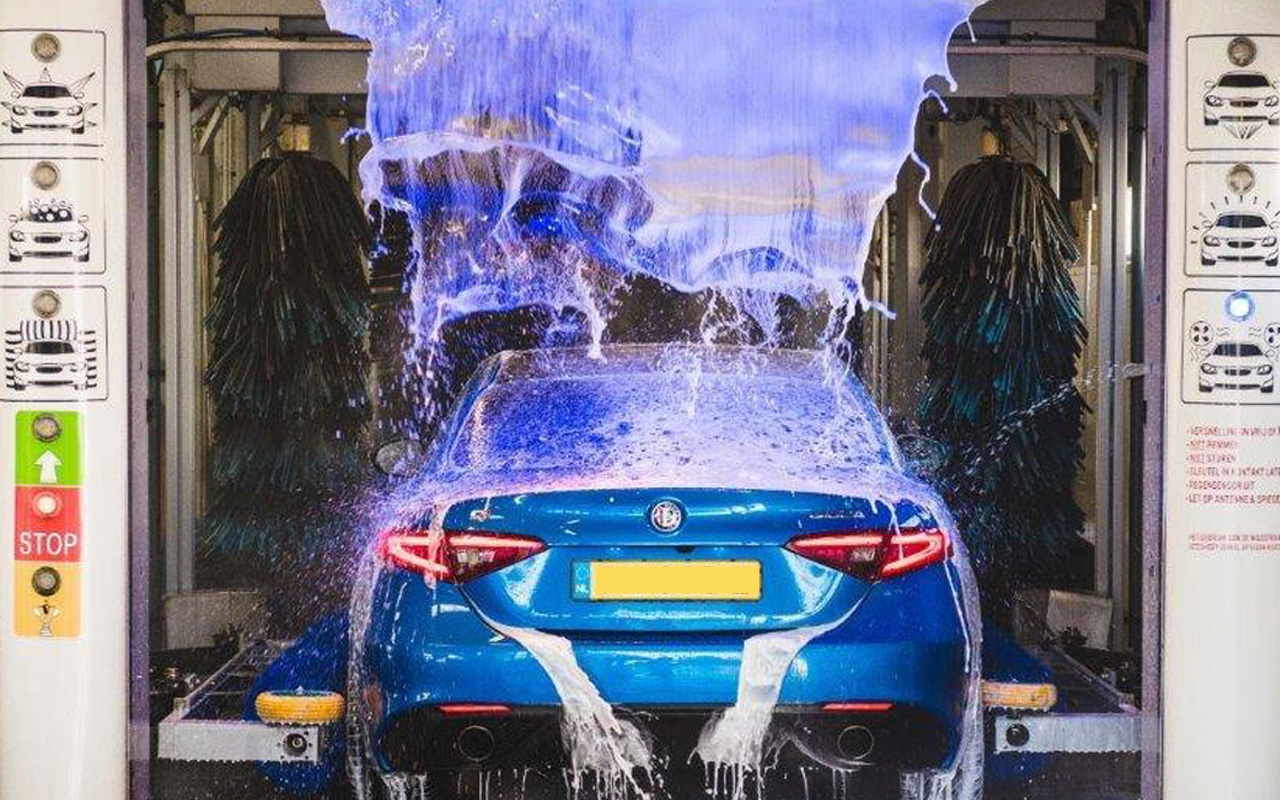 Wasbeurt bij Carwash Capelle