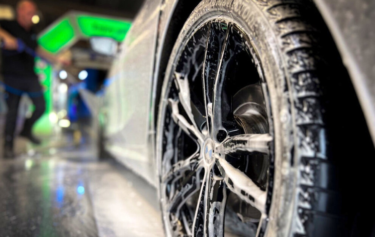 Wasprogramma bij Mega Carwash Emmeloord