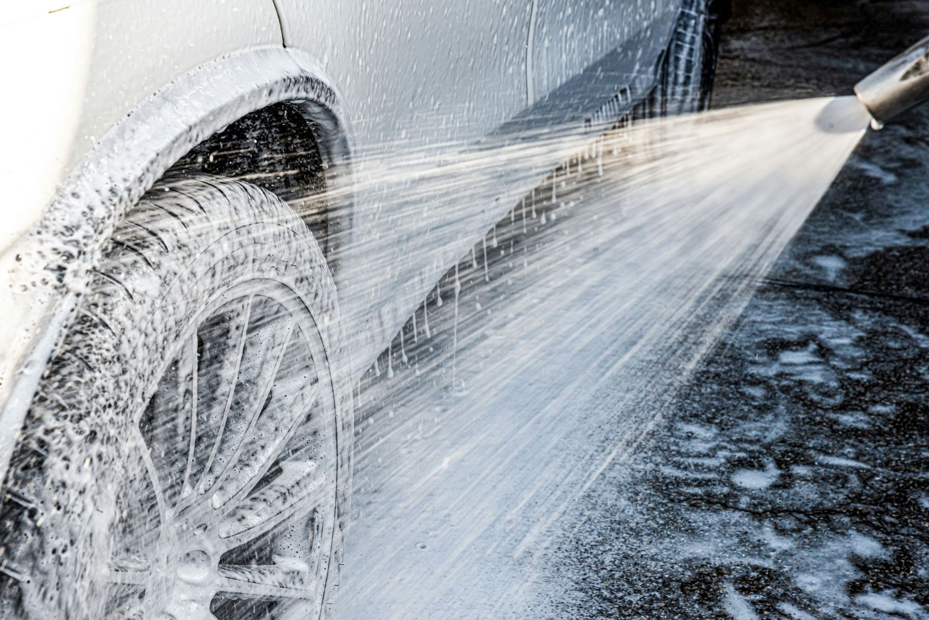 Wasbeurt bij Wasstraat de Walvis