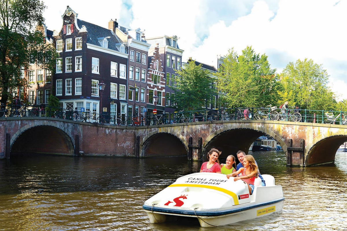 Waterfietsen door de Amsterdamse grachten (60 min)