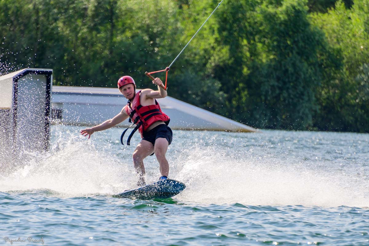 1,5 uur waterskiën of wakeboarden bij Terhills Cablepark
