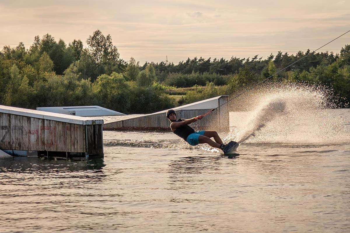 1,5 uur waterskiën of wakeboarden bij Terhills Cablepark