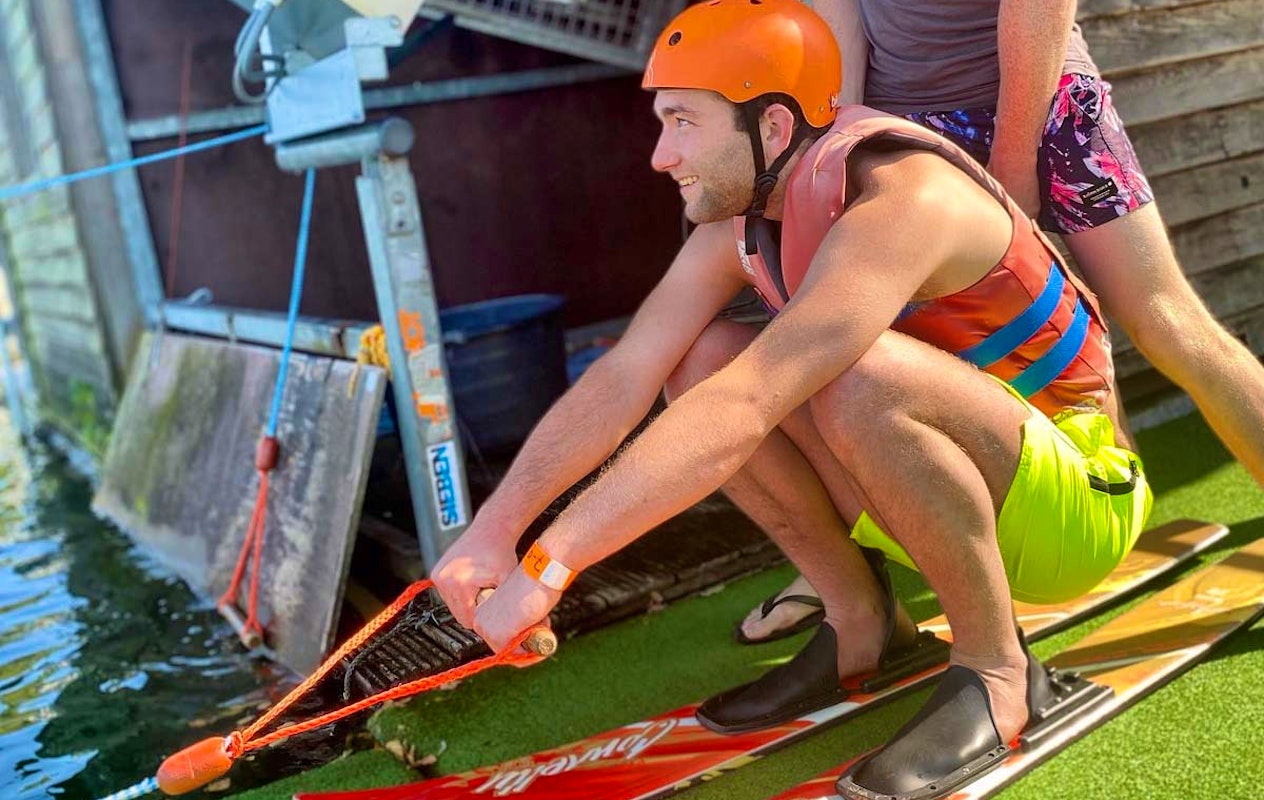 1,5 uur waterskiën bij Waterskicentrum de Kempervennen