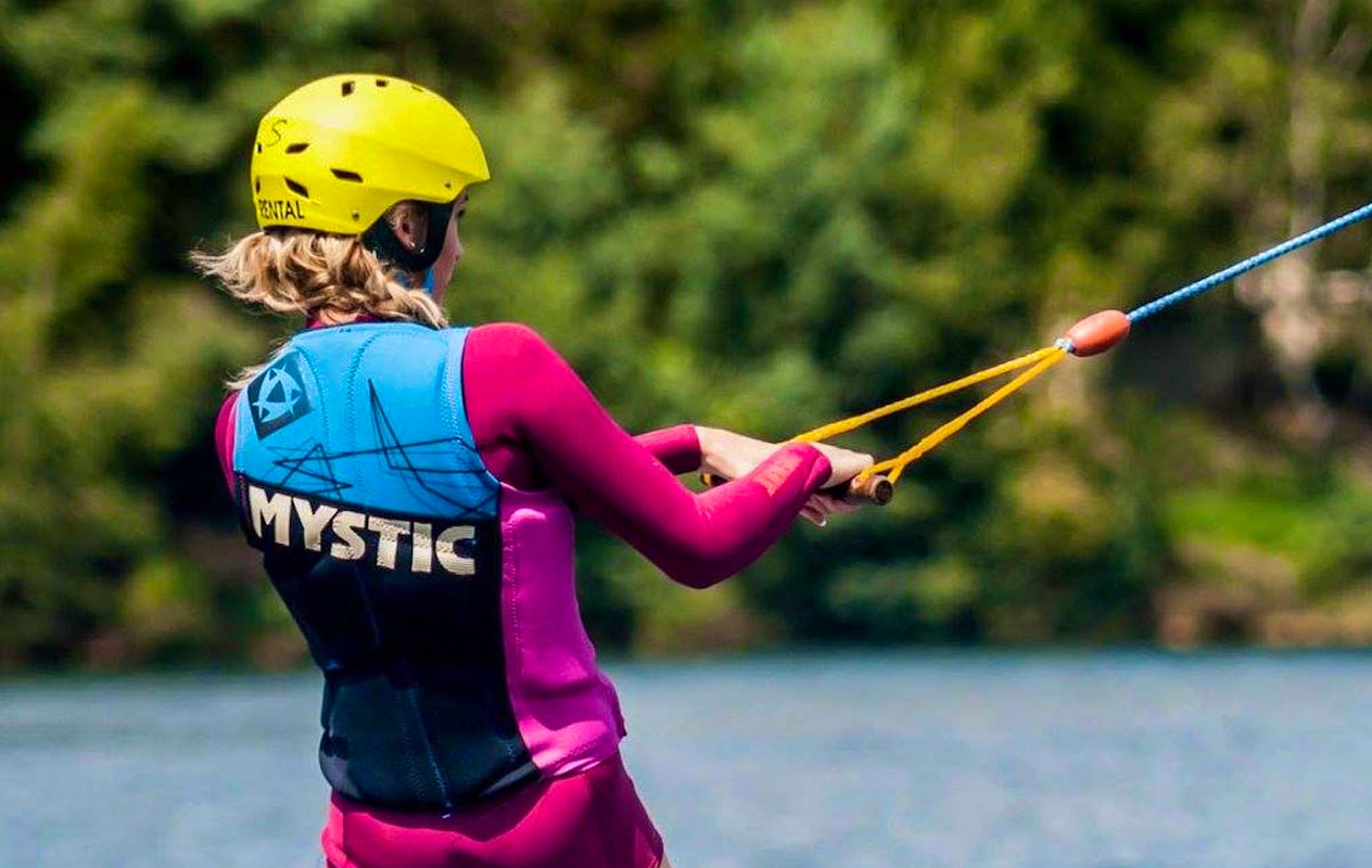 1,5 uur waterskiën bij Waterskicentrum de Vossemeren