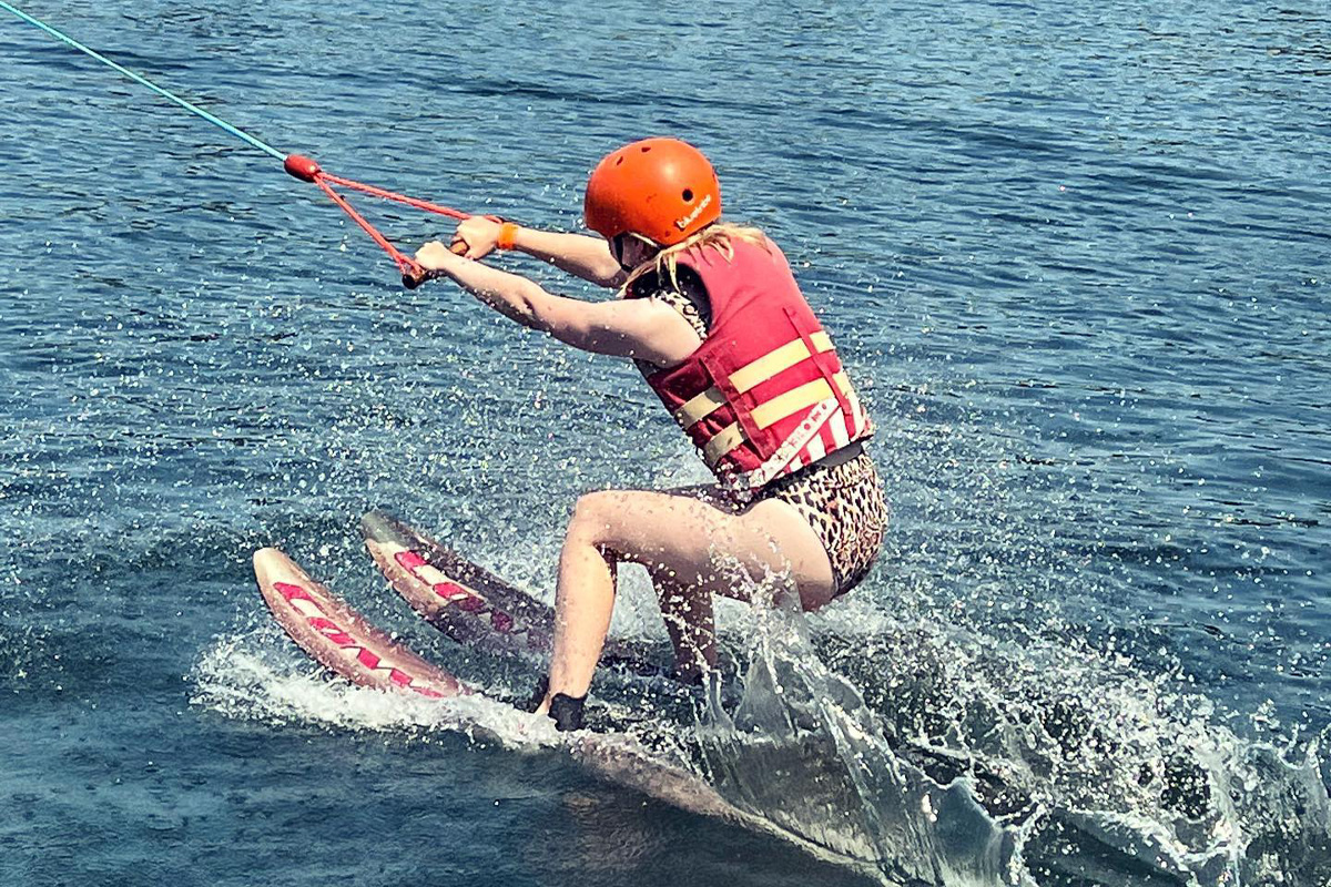 1,5 uur waterskiën bij Waterskicentrum de Kempervennen