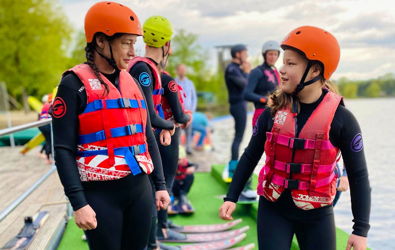 1,5 uur waterskiën bij Waterskicentrum de Kempervennen
