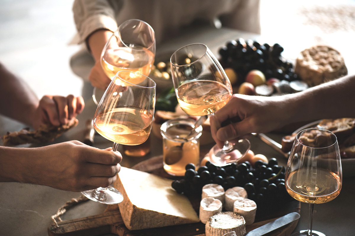 Wijnproeverij aan huis voor 4 personen van Bleuzé Wines