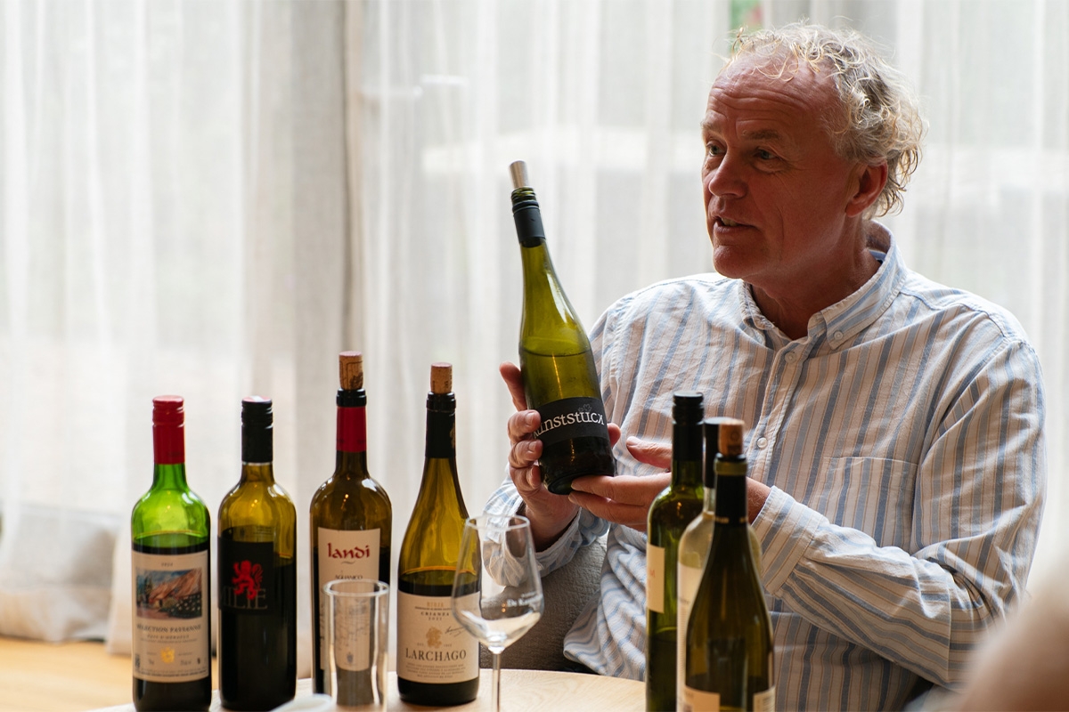 Wijnproeverij aan huis verzorgd door De Kasteelhoeve (4, 6 of 8 personen)