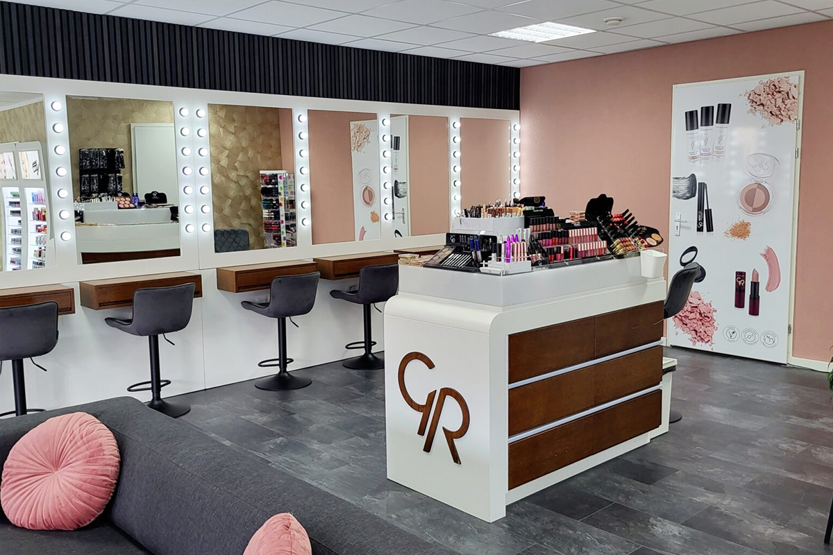 Workshop 'Flawless make-up' bij Golden Rose (2 uur)