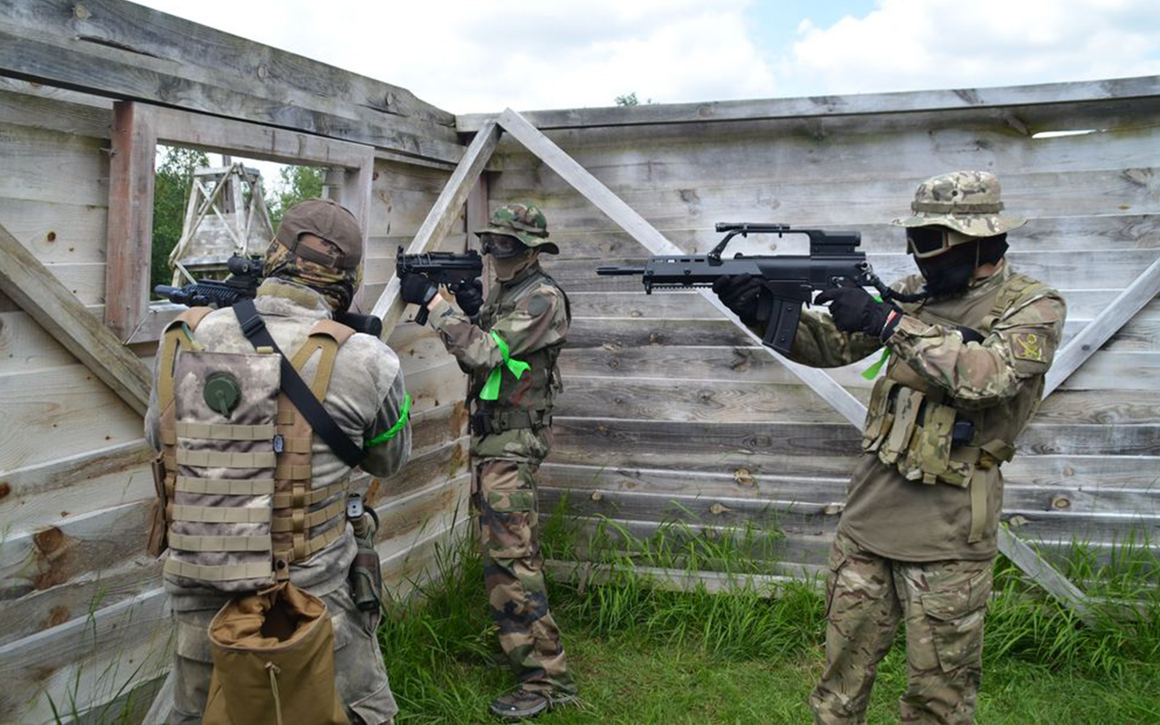 Envie d'action? Venez faire du paintball à Agimont Adventure