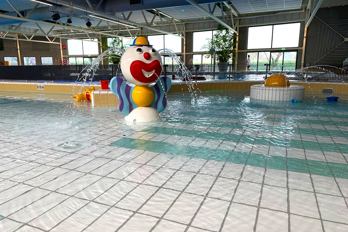 Vrij zwemmen bij Zwembad de Zijl